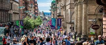 Footfall Counters vs. Camera Analytics: Which Drives Better Retail KPIs in 2025?